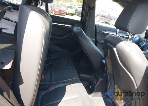 2017 BMW X1 xDrive28I z USA, uszkodzony, nr VIN WBXHT3Z34H4A56803